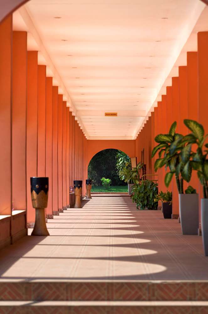 Dunia Hotel ビサウ エクステリア 写真